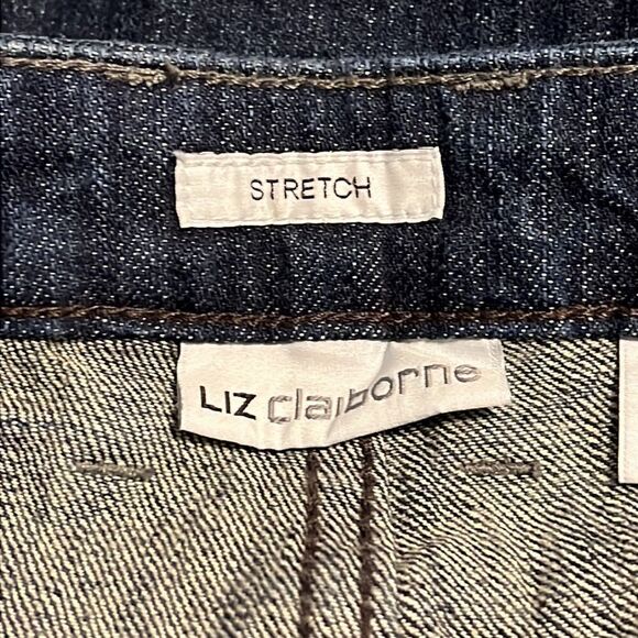 Capri Pants Woman’s Size 12 Mid Rise Dark Wash Denim Stretch Jeans Liz Claiborne - Picture 9 of 10